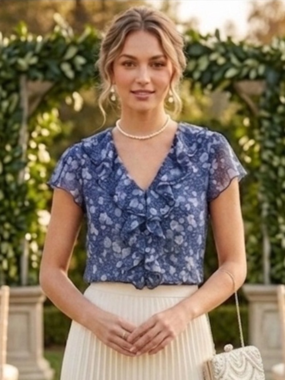 Oscar de la Renta Silk Ruffle Blouse Size 4 Romantic Designer Top